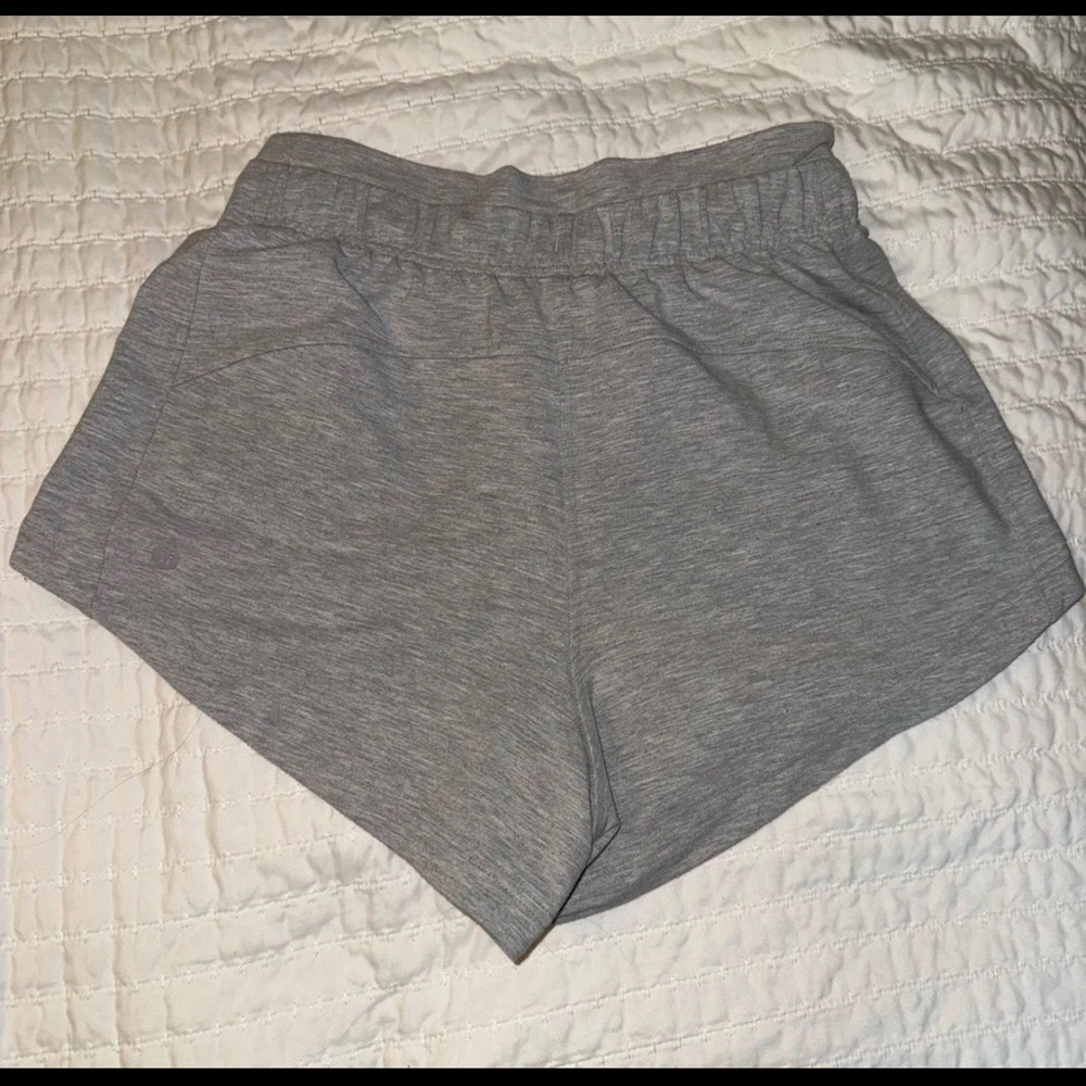 Lululemon Inner Glow Grey Shorts Women’s 4